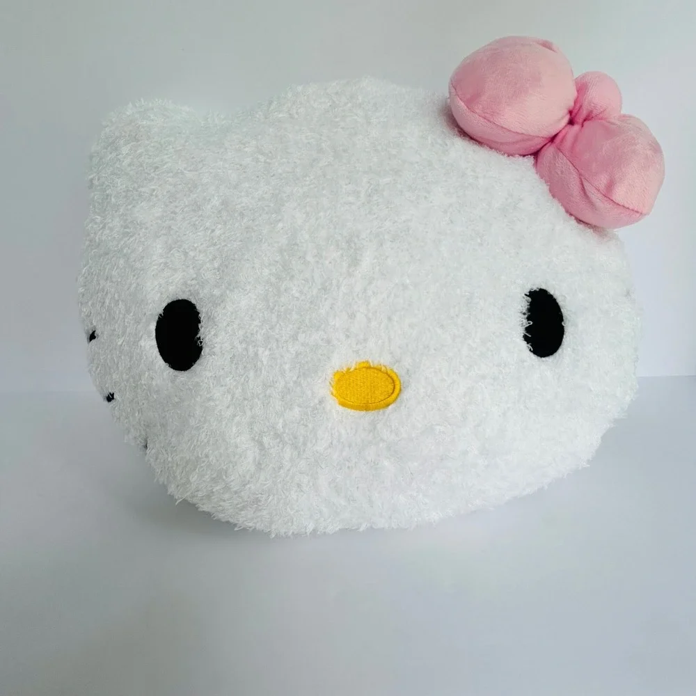 Hello Kitty Bed Pillows 2 Pack Plush Soft Furry Pillows Pink‎ White Large 18x18